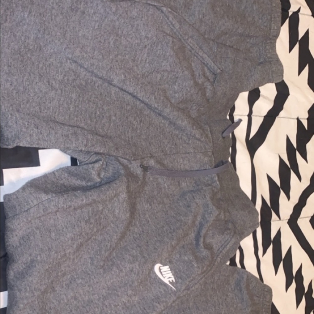 Nike size Small❤️